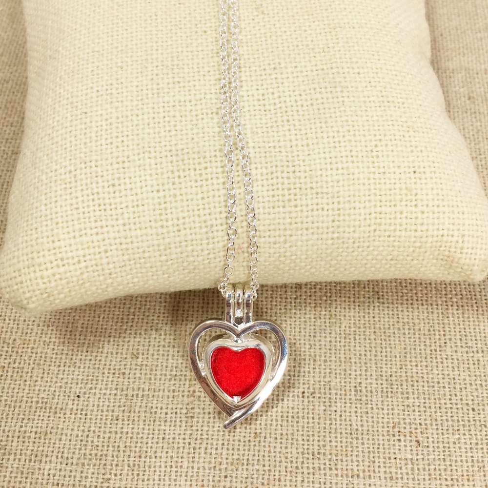 Necklace with Perfume Diffuser Heart Pendant